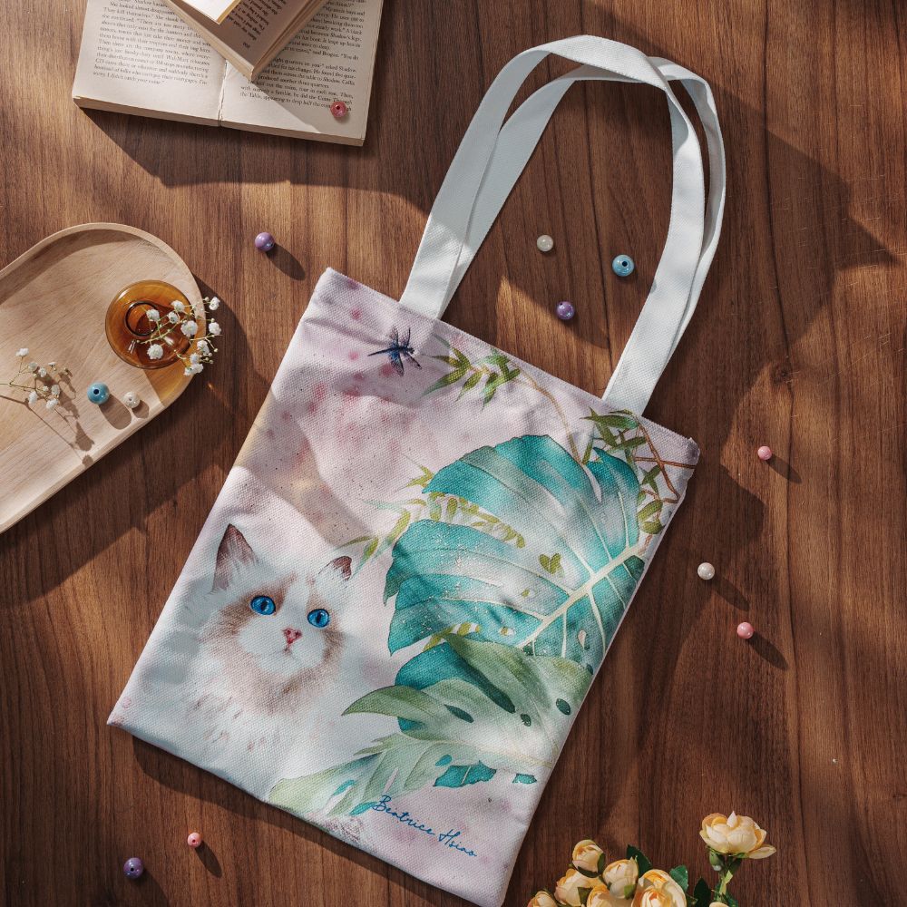 Beatrice Hsiao Cat Days – A4 Shoulder Bag