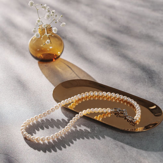 Endro ACC Minimalist Statement Pearl Necklace